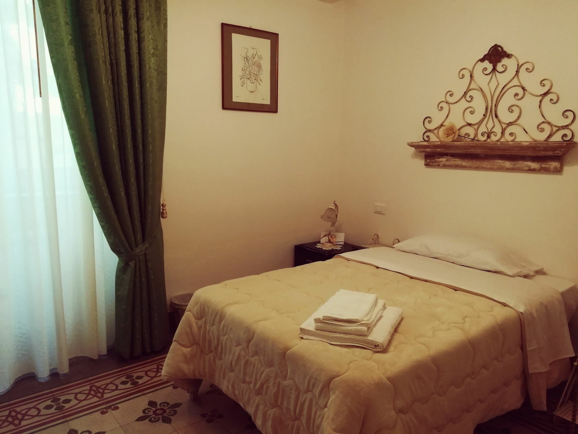 Le Rose Del Viale Hotel Палермо Екстериор снимка